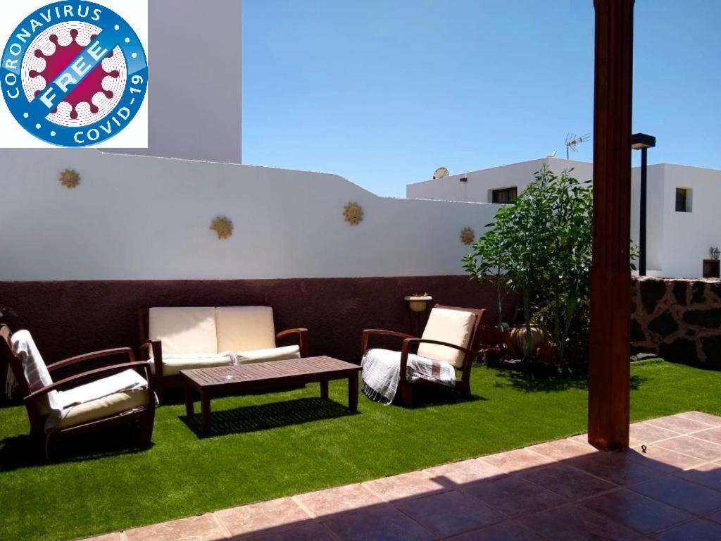 Ocean & Fire Villa Playa Blanca  Exterior photo
