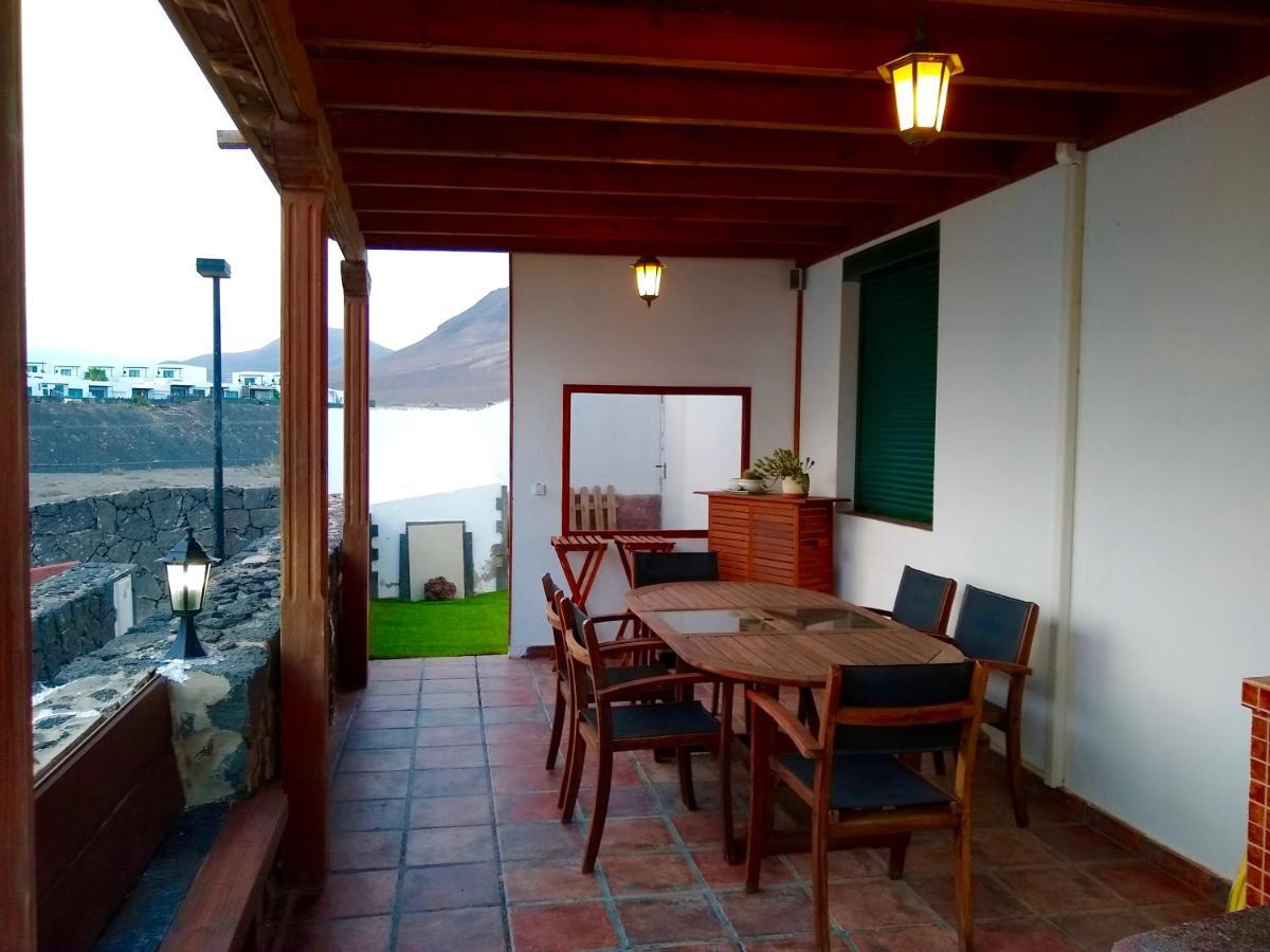 Ocean & Fire Villa Playa Blanca  Exterior photo